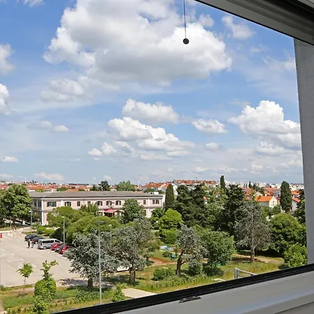 Camino With Parking Apartment *