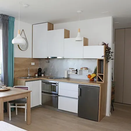 Camino With Parking Apartment *