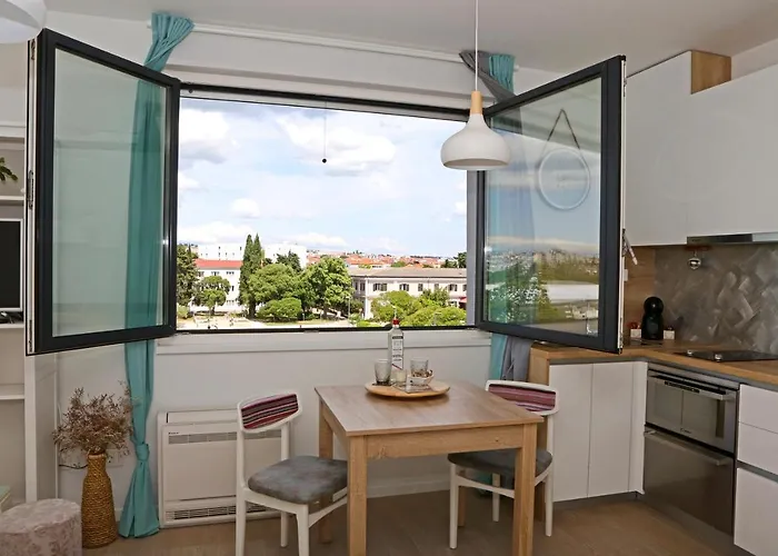 Camino With Parking Apartamento